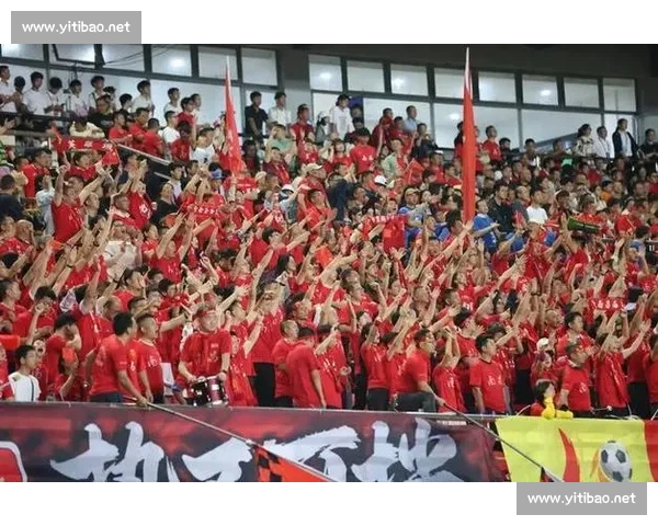 跨省燃情！百名长沙球迷见证赣超热血时刻
